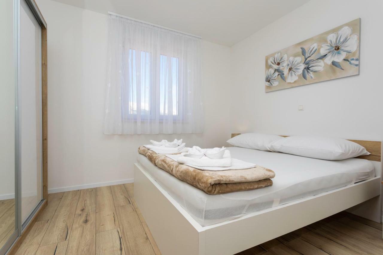 Apartments Mateo 2 Baška Eksteriør bilde