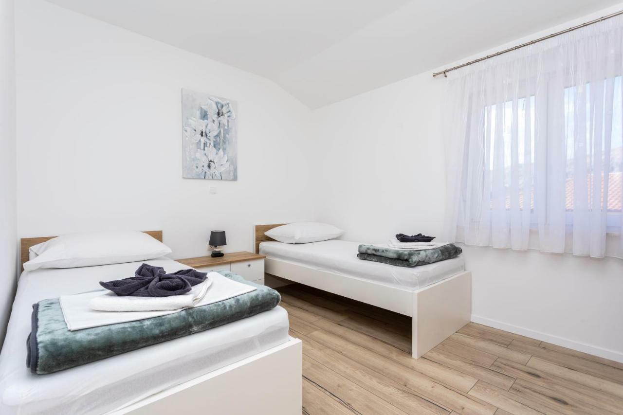 Apartments Mateo 2 Baška Eksteriør bilde